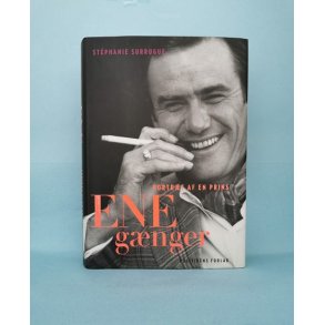 Enegnger-portrt af en prins , Stphanie Surrugue