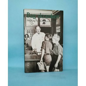 Bag skranken-erindringer fra danske apoteker 1940-90,  red. Poul Moustgaard