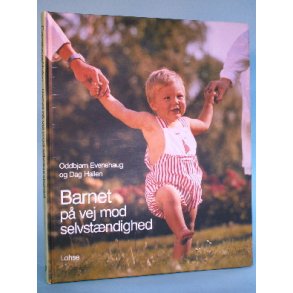 Barnet p vej mod selvstndighed, Dag Hallen &
